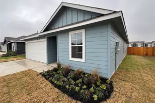 305 Wirecrested Dr, Lockhart, TX 78644 - Photo 1