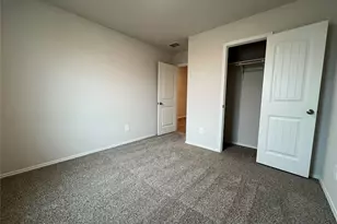 305 Wirecrested Dr, Lockhart, TX 78644 - Photo 17