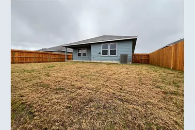 305 Wirecrested Drive, Lockhart, TX 78644 - Photo 15