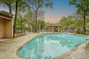 6810 Deatonhill Drive, Austin, TX 78745 - Photo 21
