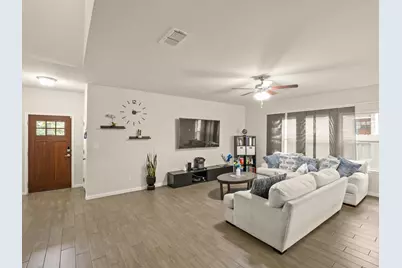 574 W Nautical Loop, Kyle, TX 78640 - Photo 5
