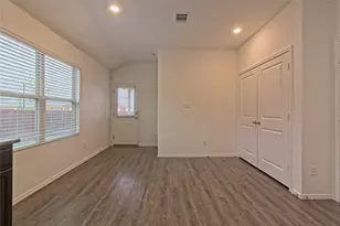 108 Circle Wy, Jarrell, TX 76537 - Photo 13