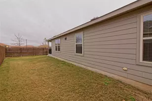 108 Circle Wy, Jarrell, TX 76537 - Photo 27