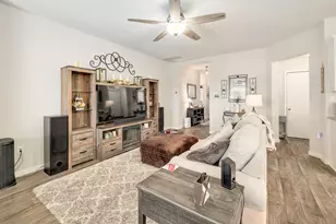 606 Marimoor Dr, Hutto, TX 78634 - Photo 3