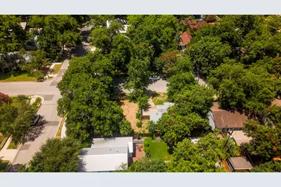 304 W 42nd Street, Austin, TX 78751 - Photo 21
