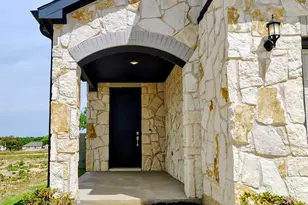 1816 Spg Mountain Cv, Georgetown, TX 78628 - Photo 3