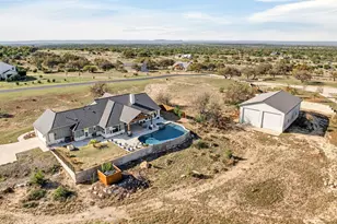 743 Vis Rdg Dr, Round Mountain, TX 78663 - Photo 37