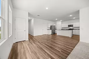 704 Gemsbok Dr, Hutto, TX 78634 - Photo 7