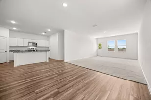 704 Gemsbok Dr, Hutto, TX 78634 - Photo 9