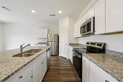 15828 Narcissus Way, Austin, TX 78725 - Photo 5