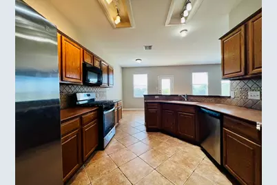1113 Middle Brook Drive, Leander, TX 78641 - Photo 9
