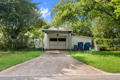 513 N Avenue F, Elgin, TX 78621 - Photo 3