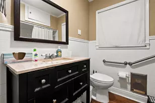 513 N Ave F, Elgin, TX 78621 - Photo 21
