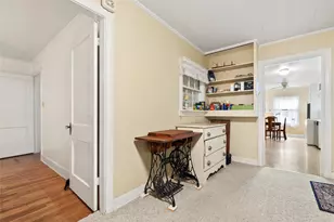 513 N Ave F, Elgin, TX 78621 - Photo 17