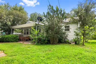 513 N Avenue F, Elgin, TX 78621 - Photo 5