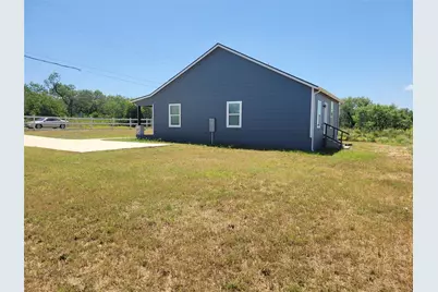 577 (Lot 10) County Road 422 A Road, Stockdale, TX 78160 - Photo 39