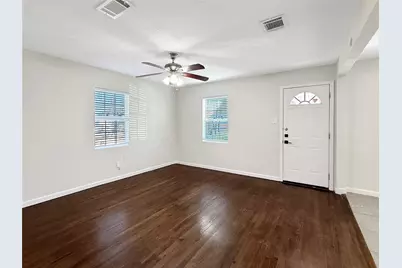 5606 Samuel Huston Avenue, Austin, TX 78721 - Photo 3