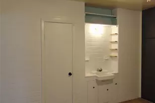 1701 E 38th St, Austin, TX 78722 - Photo 5