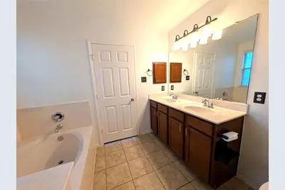 5521 Adair Drive, Austin, TX 78754 - Photo 9