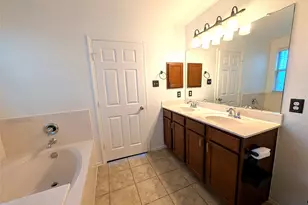 5521 Adair Dr, Austin, TX 78754 - Photo 9