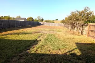 5521 Adair Dr, Austin, TX 78754 - Photo 13