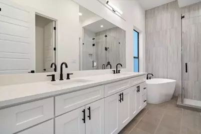 3202 Hamilton Avenue, Lago Vista, TX 78645 - Photo 11