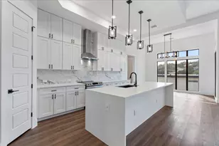 3202 Hamilton Ave, Lago Vista, TX 78645 - Photo 7