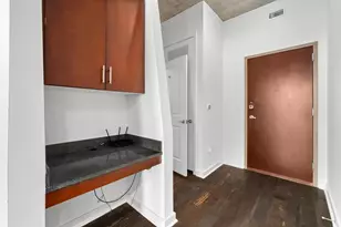 360 Nueces St, Austin, TX 78701 - Photo 11