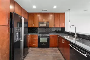 360 Nueces St, Austin, TX 78701 - Photo 7