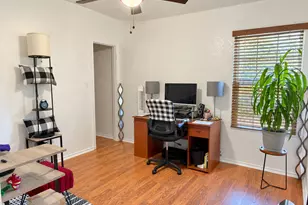 1184 Waller St, Austin, TX 78702 - Photo 11