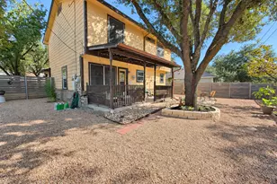 1184 Waller St, Austin, TX 78702 - Photo 15
