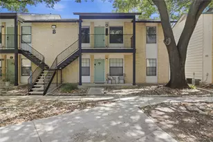 1624 Aquarena Springs Dr, San Marcos, TX 78666 - Photo 25