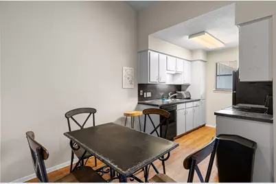 106 E 30th Street #303, Austin, TX 78705 - Photo 5