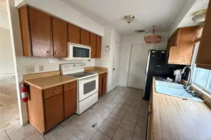 5609 Porsche Ln, Austin, TX 78749 - Photo 9