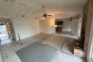 5609 Porsche Ln, Austin, TX 78749 - Photo 7