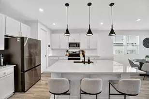 637 Seabiscuit Dr, Jarrell, TX 76537 - Photo 7