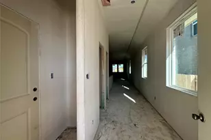 113 Knockout Rose Dr, San Marcos, TX 78666 - Photo 5