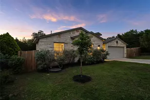 5302 Thunderbird St, Lago Vista, TX 78645 - Photo 31