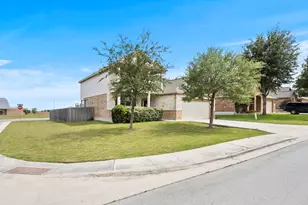 1821 Logan Trail, New Braunfels, TX 78130 - Photo 3