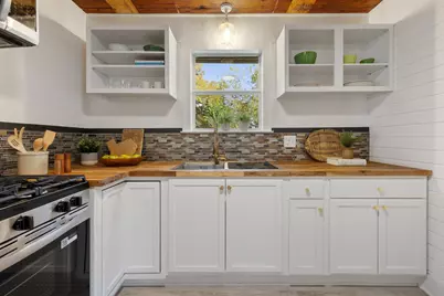 1223, 1223 1/2 & 1225 S Austin Avenue S, Georgetown, TX 78626 - Photo 5