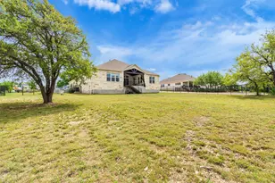 125 Pueblo Peakk Cove, Liberty Hill, TX 78642 - Photo 31