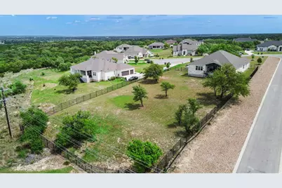 125 Pueblo Peakk Cove, Liberty Hill, TX 78642 - Photo 37