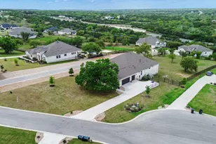 125 Pueblo Peakk Cove, Liberty Hill, TX 78642 - Photo 39