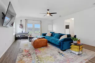 129 Esparza Dr, Bastrop, TX 78602 - Photo 5