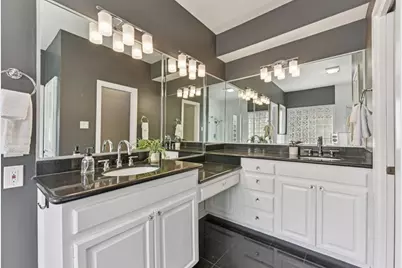 319 Hazeltine Drive, Lakeway, TX 78734 - Photo 21