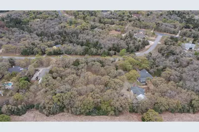 124 Kingwood Drive, Elgin, TX 78621 - Photo 11