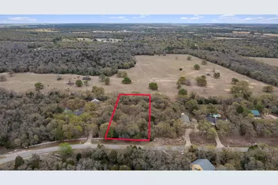 124 Kingwood Drive, Elgin, TX 78621 - Photo 15