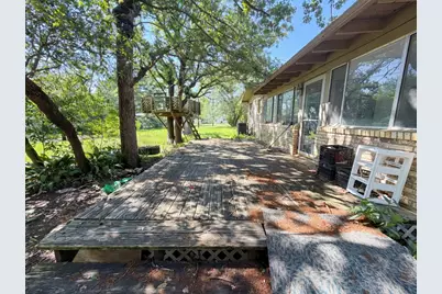 9262 N Highway 77, Lexington, TX 78947 - Photo 17