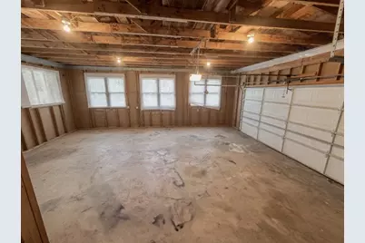 9262 N Highway 77, Lexington, TX 78947 - Photo 17
