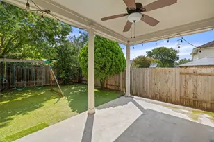 1712 Lynnville Trail, Austin, TX 78727 - Photo 35